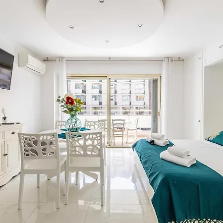 Charming Near Centre קאן